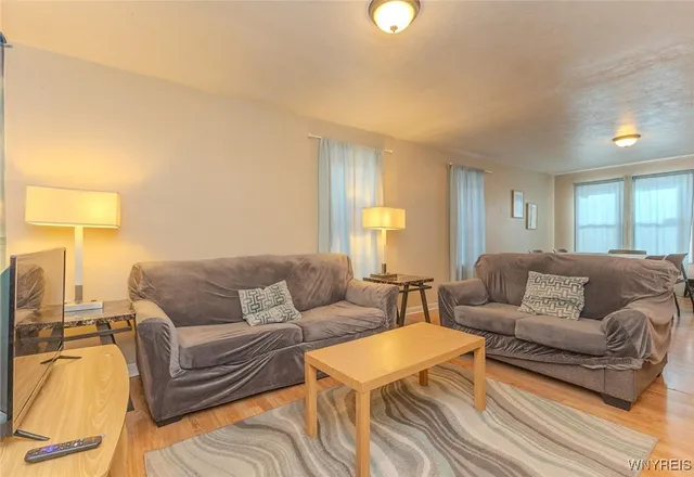 $1,500 | 1968 Mackenna Avenue, Niagara Falls, NY 14303