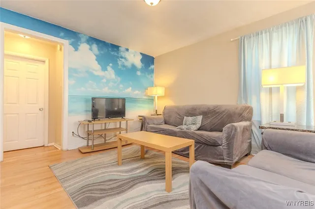 $1,500 | 1968 Mackenna Avenue, Niagara Falls, NY 14303