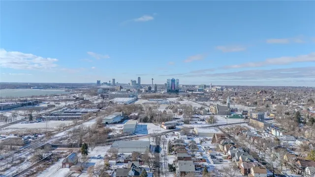 $1,500 | 1968 Mackenna Avenue, Niagara Falls, NY 14303