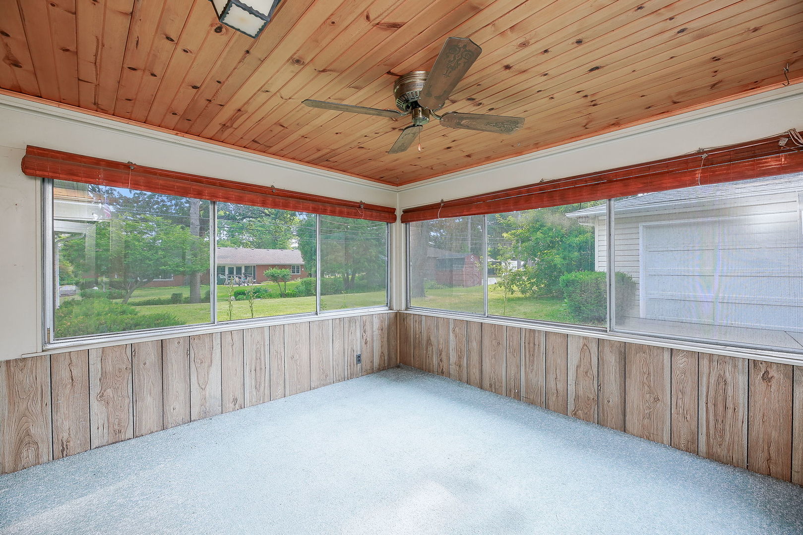 1170 South Broadway Road Montgomery, IL 60538 - Photo 20 of 25 a view of an empty room with a large window