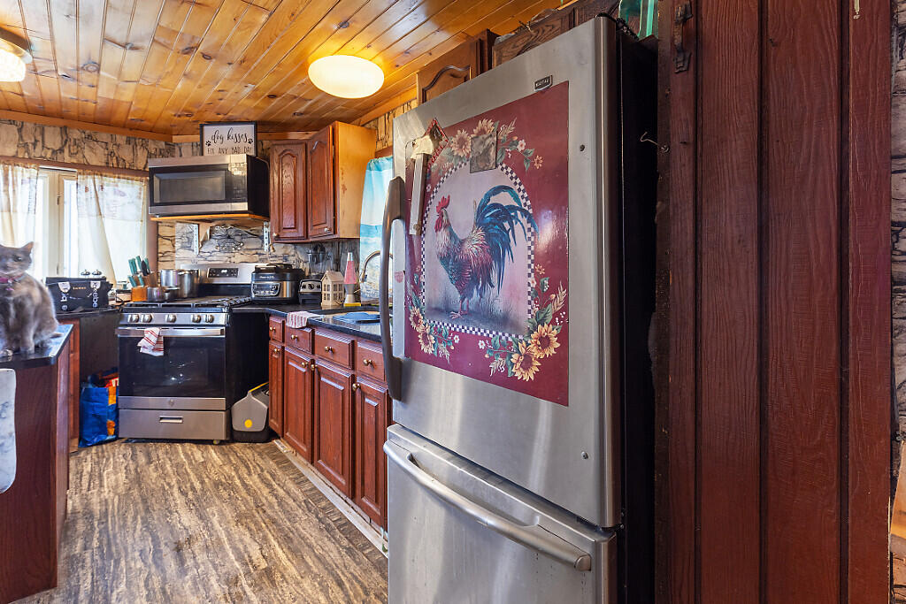 517 Troy Road Detroit, ME 04929 - Photo 25 of 34 16_BP5A0105_DxO_mls
