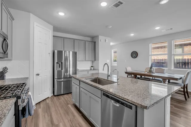 $2,300 | 13313 Emerald Mallard Drive, Texas City, TX 77568