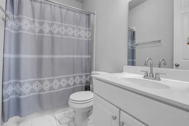 $2,300 | 13313 Emerald Mallard Drive, Texas City, TX 77568