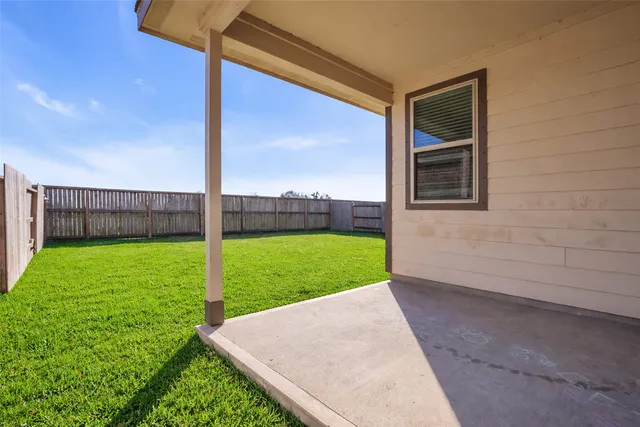$2,300 | 13313 Emerald Mallard Drive, Texas City, TX 77568