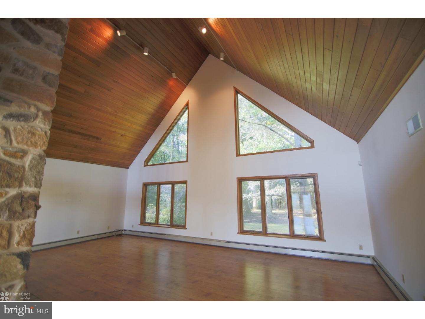 122 Deer Run Road Kutztown, PA 19530 - Photo 5 of 25 Gallery Image 5