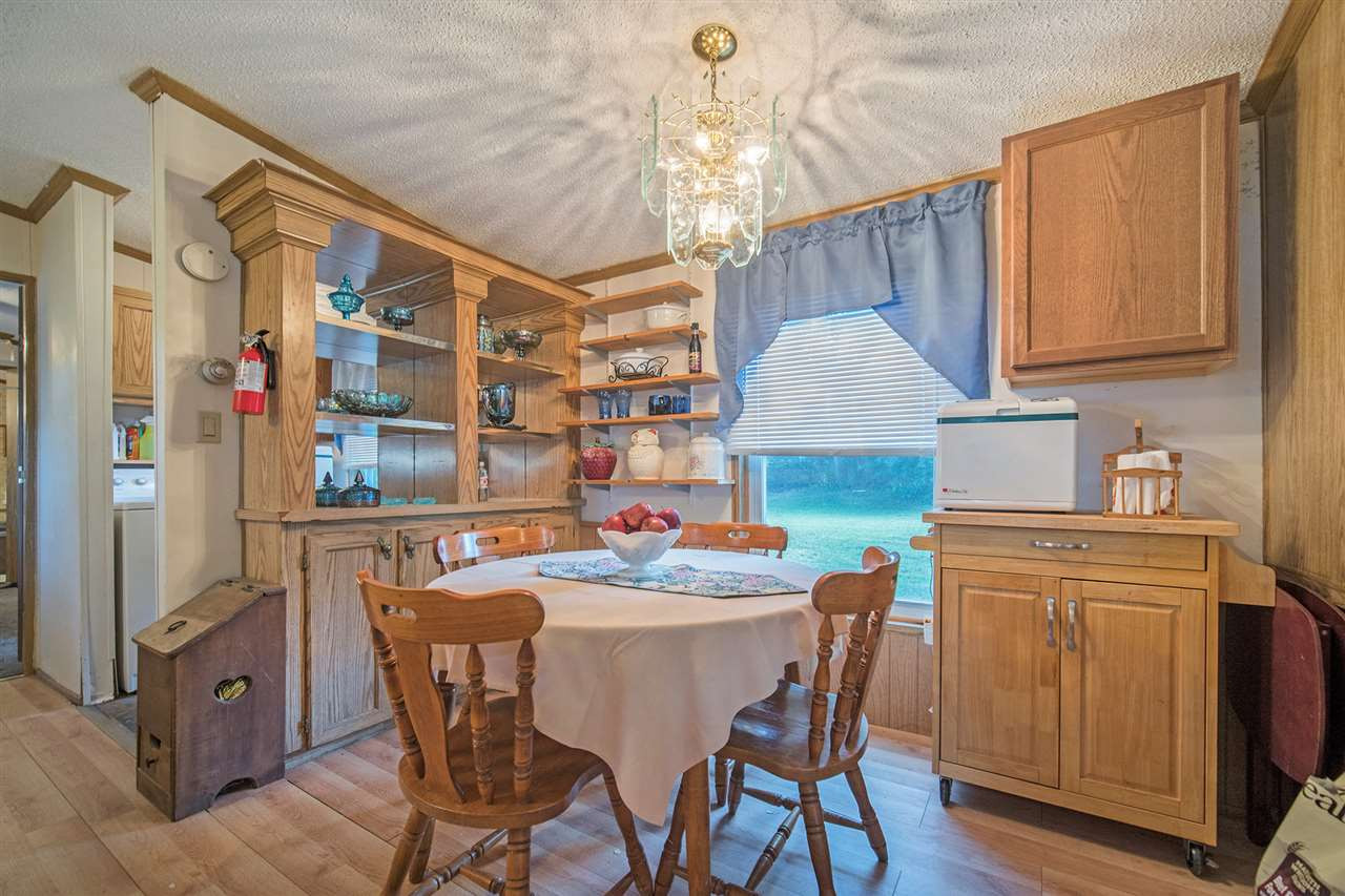 1011 Henry Road Jackson, MI 49201 - Photo 4 of 37 Photo 4