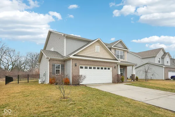 $394,900 | 5594 Beale Street, Plainfield, IN 46168