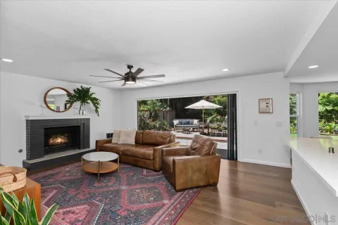 $2,099,000 | 246 Via Tavira, Encinitas, CA 92024