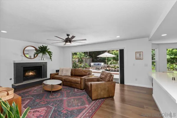 $2,099,000 | 246 Via Tavira, Encinitas, CA 92024