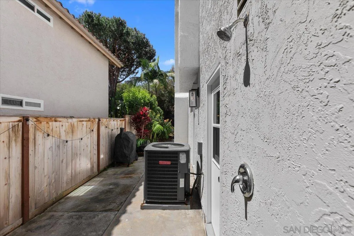 246 Via Tavira Encinitas, CA 92024 - Photo 37 of 41