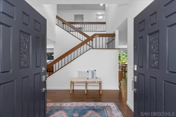 $2,099,000 | 246 Via Tavira, Encinitas, CA 92024