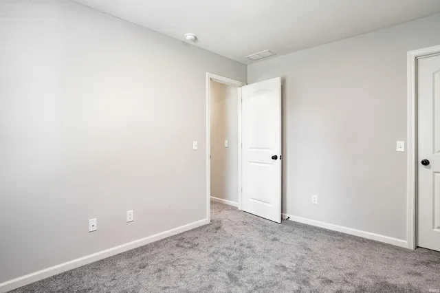 $2,300 | 14732 Verona Lks Passage, Fort Wayne, IN 46814