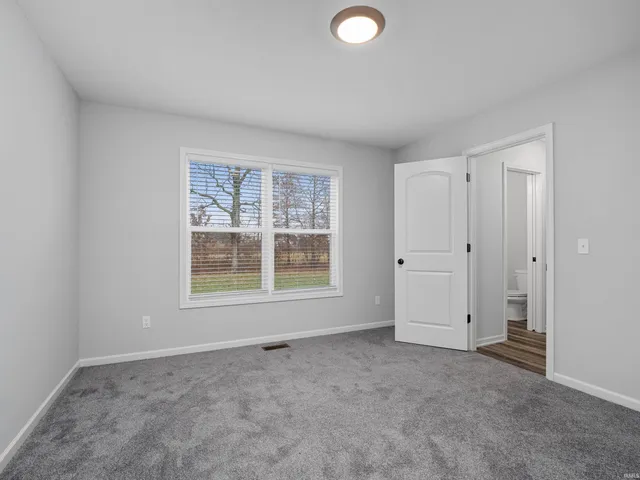 $2,200 | 14732 Verona Lks Passage, Fort Wayne, IN 46814