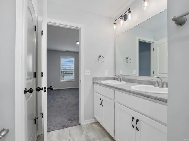 $2,200 | 14732 Verona Lks Passage, Fort Wayne, IN 46814