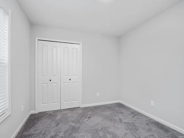 $2,200 | 14732 Verona Lks Passage, Fort Wayne, IN 46814