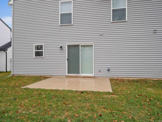 $2,200 | 14732 Verona Lks Passage, Fort Wayne, IN 46814