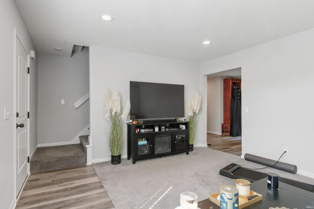 $2,300 | 14732 Verona Lks Passage, Fort Wayne, IN 46814