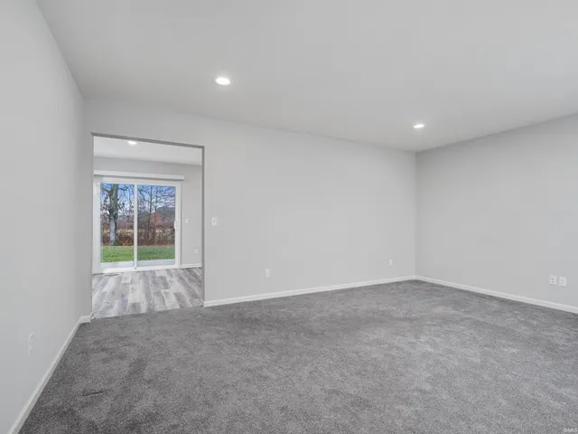 $2,200 | 14732 Verona Lks Passage, Fort Wayne, IN 46814