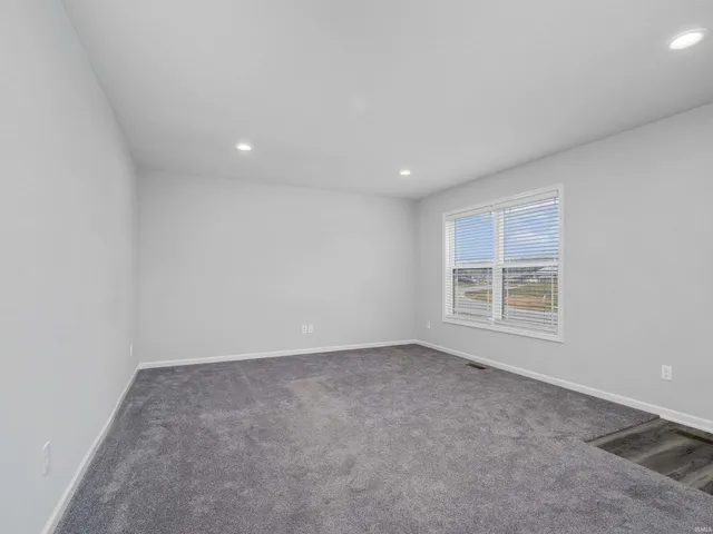 $2,200 | 14732 Verona Lks Passage, Fort Wayne, IN 46814