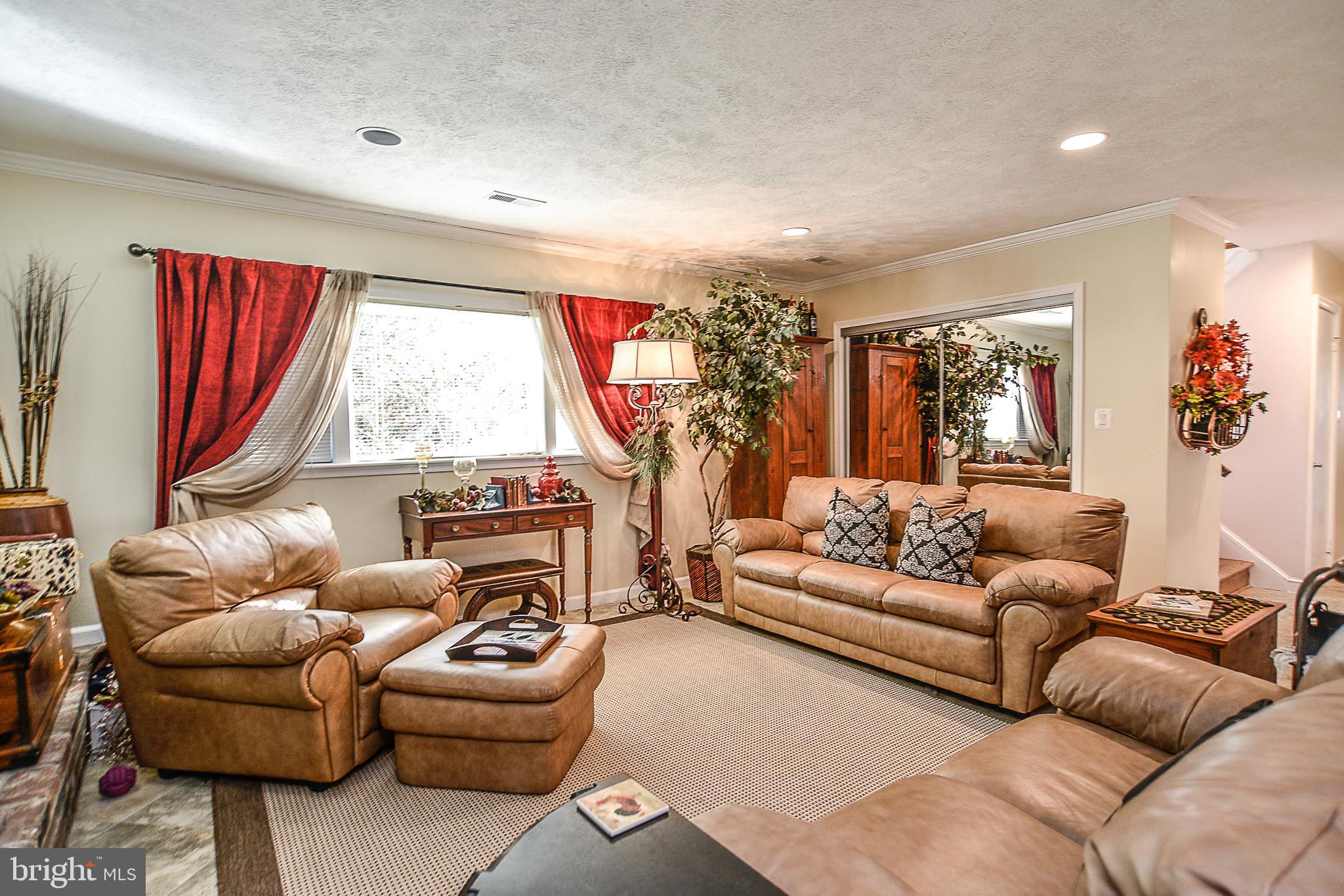 12410 Bennett Road Herndon, VA 20171 - Photo 16 of 56