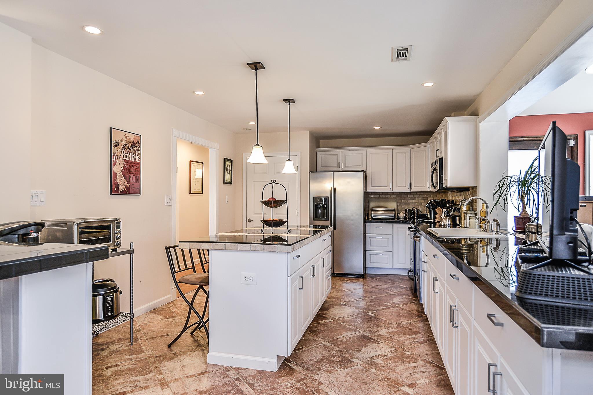12410 Bennett Road Herndon, VA 20171 - Photo 29 of 56
