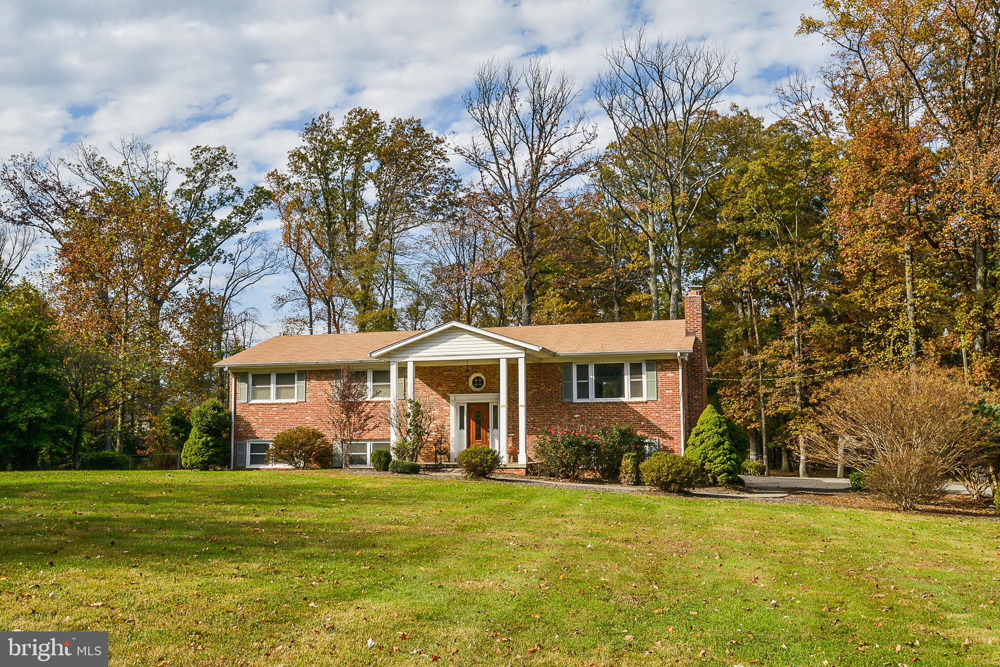 12410 Bennett Road Herndon, VA 20171 - Photo 4 of 56