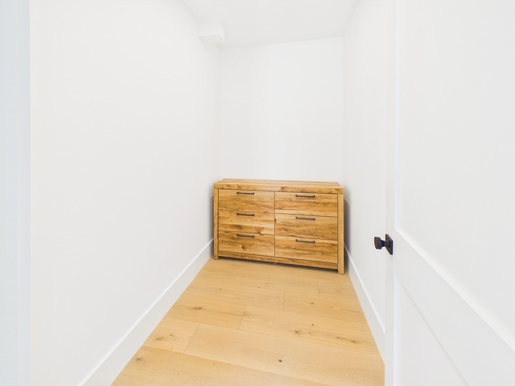 1674 Columbia Road Boston, MA 02127 - Photo 12 of 25