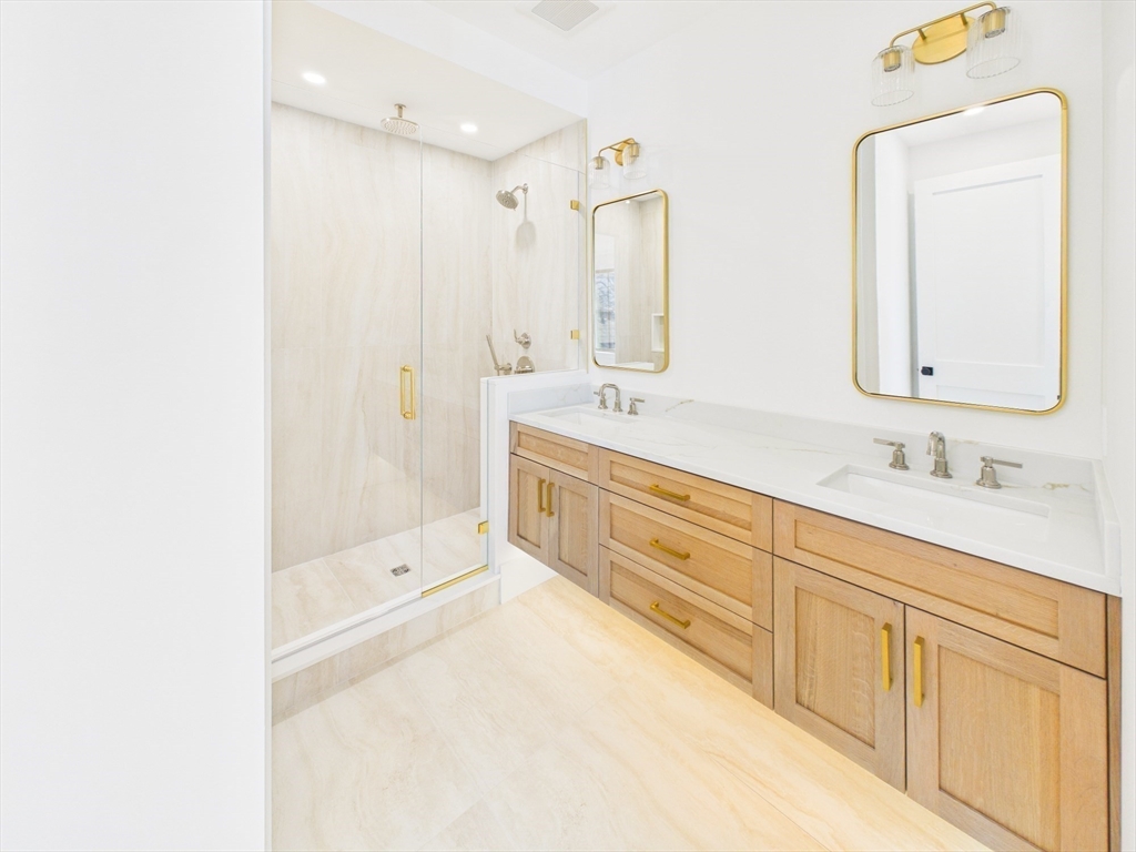 1674 Columbia Road Boston, MA 02127 - Photo 16 of 25