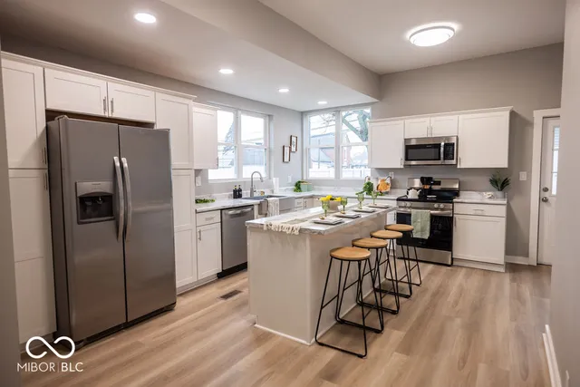 $239,900 | 1000 South B Street, Elwood, IN 46036