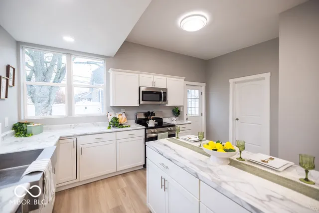 $239,900 | 1000 South B Street, Elwood, IN 46036