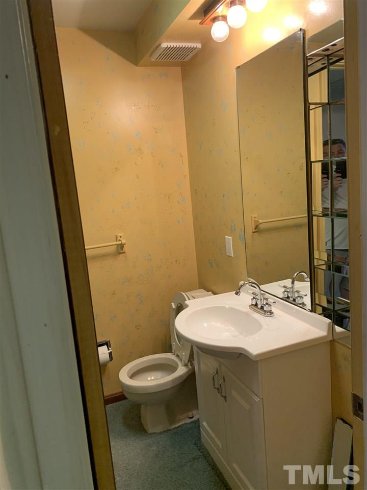 5012 Dantree Place Raleigh, NC 27609 - Photo 27 of 30 Gallery Image 27