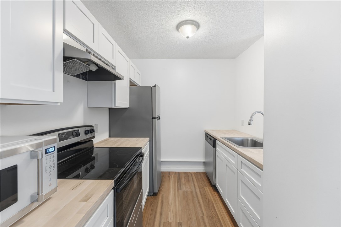 11 Apache Drive, Unit D Westerly, RI 02891 - Photo 21 of 36