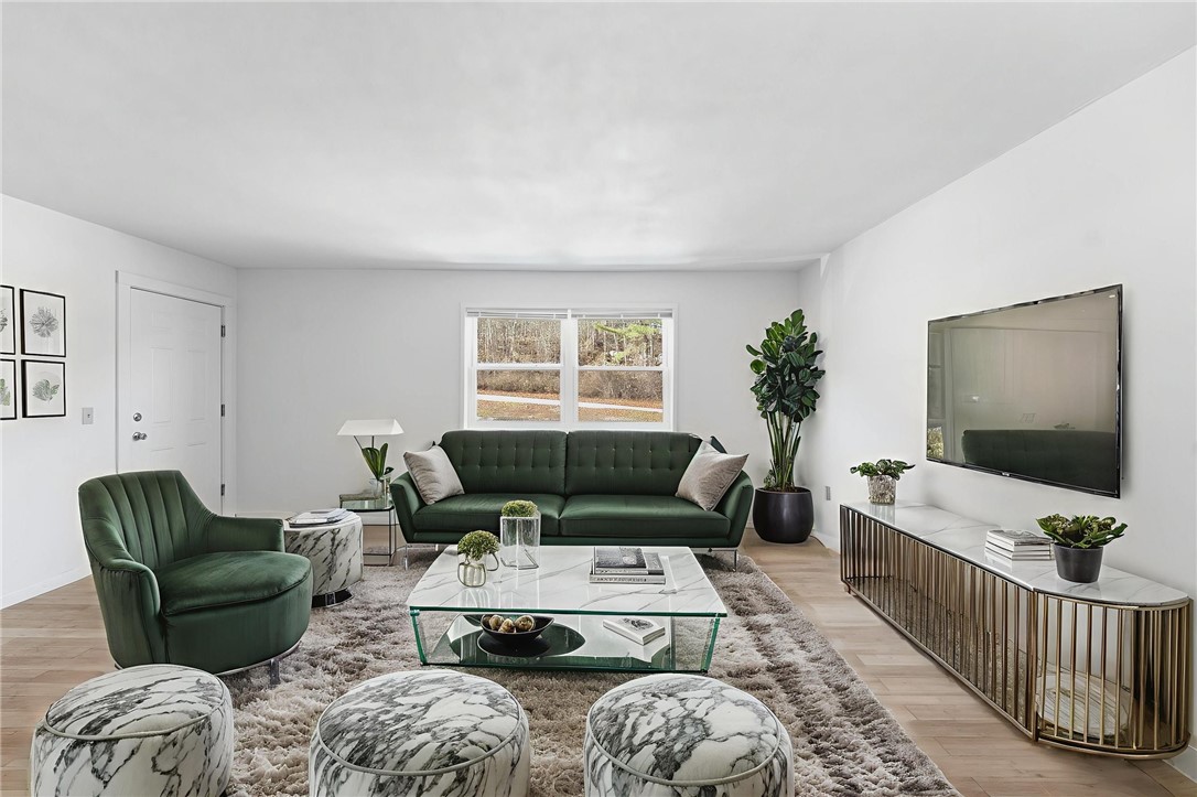 11 Apache Drive, Unit D Westerly, RI 02891 - Photo 5 of 36