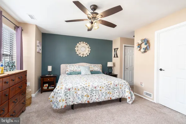 $235,000 | 86 Bridgewater Drive, Evesham, NJ 08053