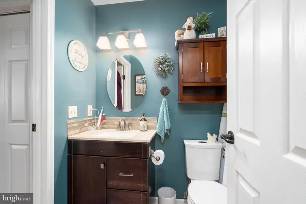 $235,000 | 86 Bridgewater Drive, Evesham, NJ 08053