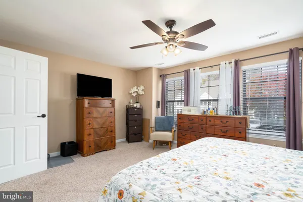 $235,000 | 86 Bridgewater Drive, Evesham, NJ 08053