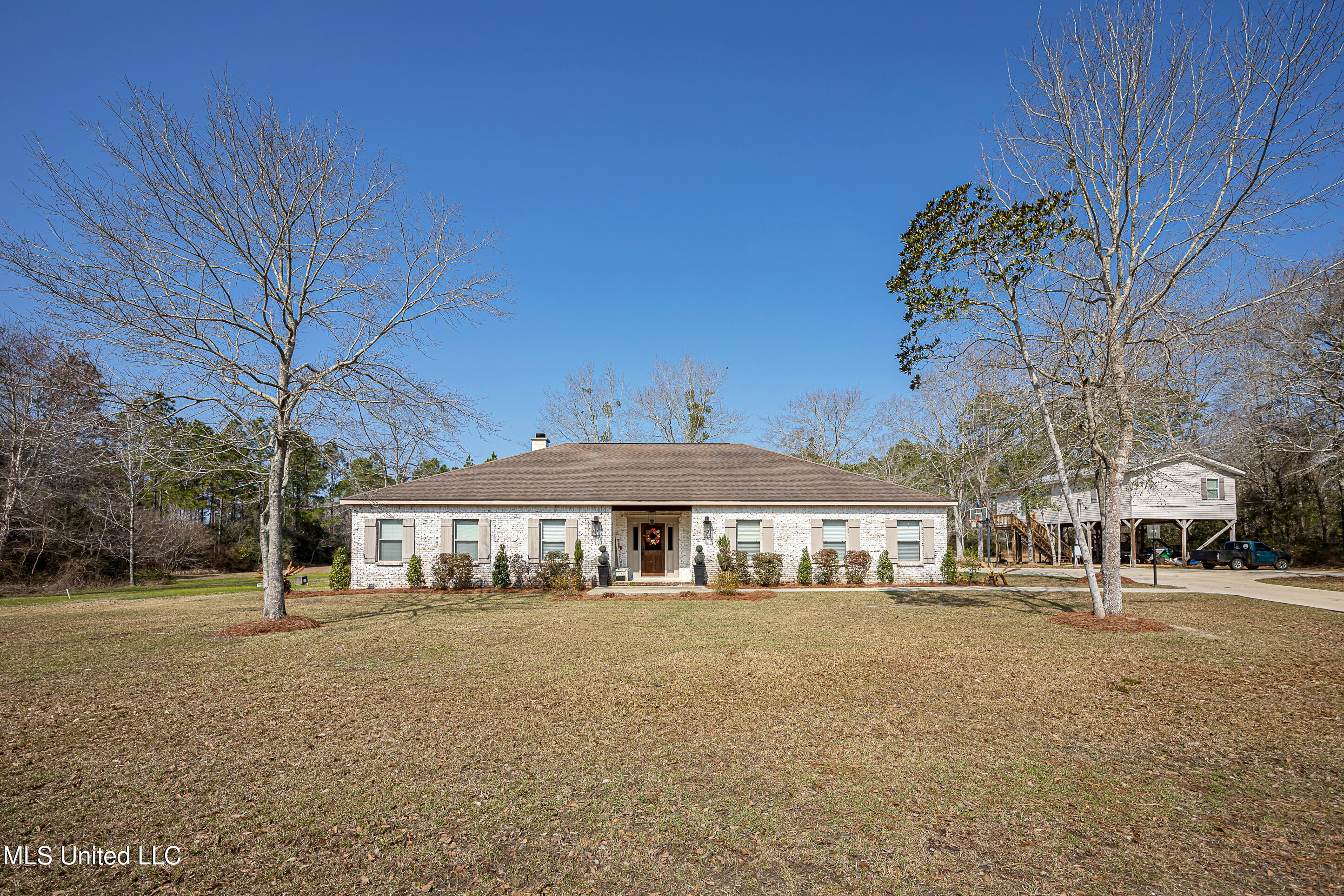12025 Saracennia Road Moss Point, MS 39562 - Photo 4 of 108 IMG_9384