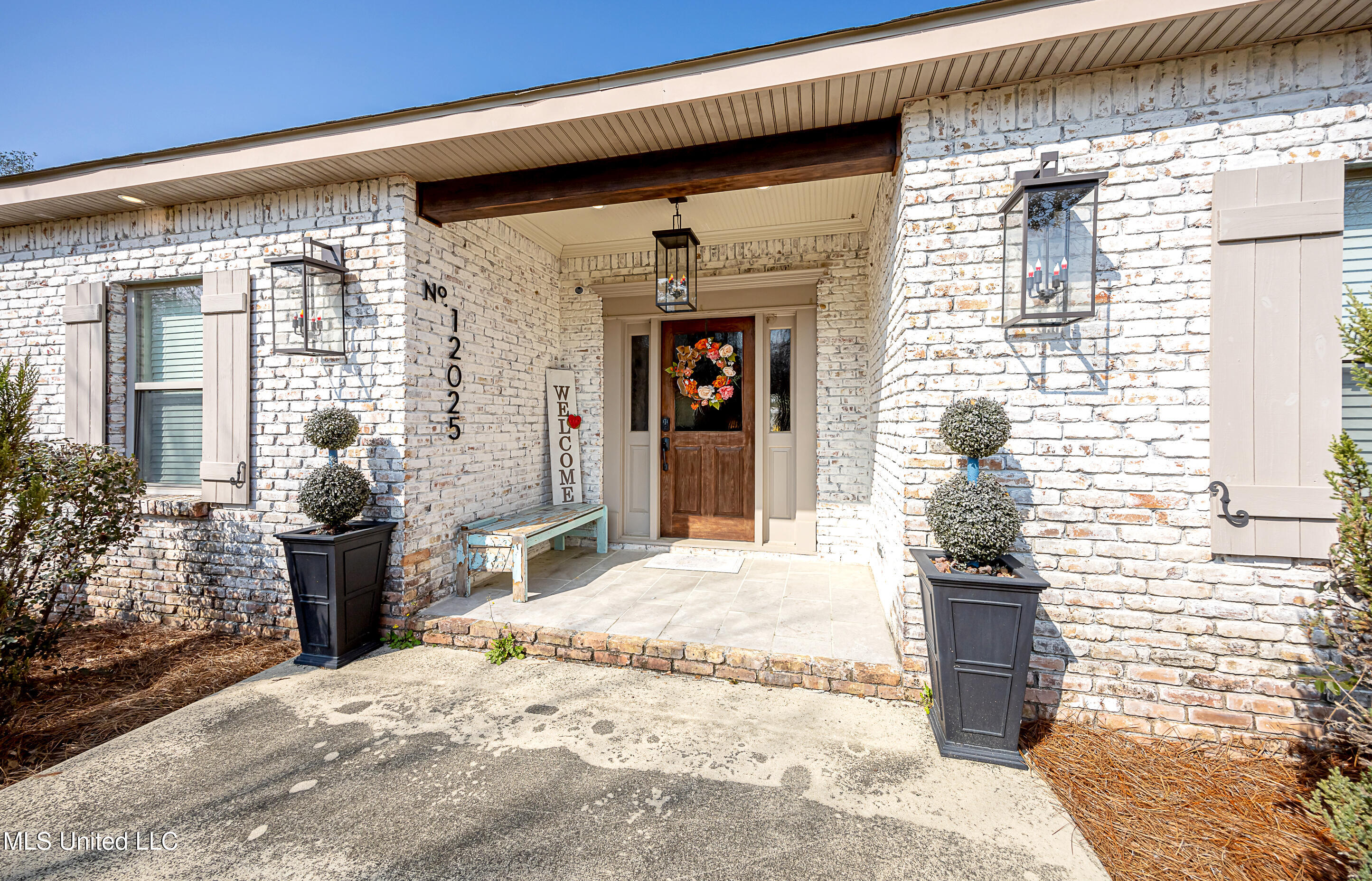 12025 Saracennia Road Moss Point, MS 39562 - Photo 6 of 108 IMG_9594