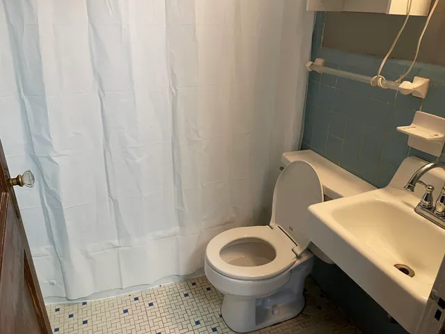 $995 | 1338 Colonial Drive, Tallahassee, FL 32303