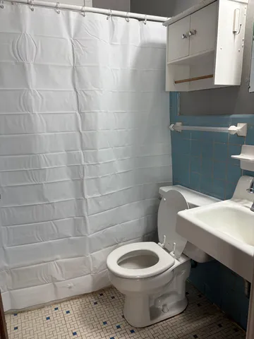 $995 | 1338 Colonial Drive, Tallahassee, FL 32303