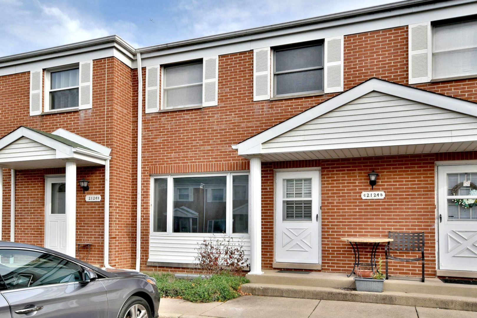 2124 Rugen Road, Unit C Glenview, IL 60026 - Photo 1 of 31
