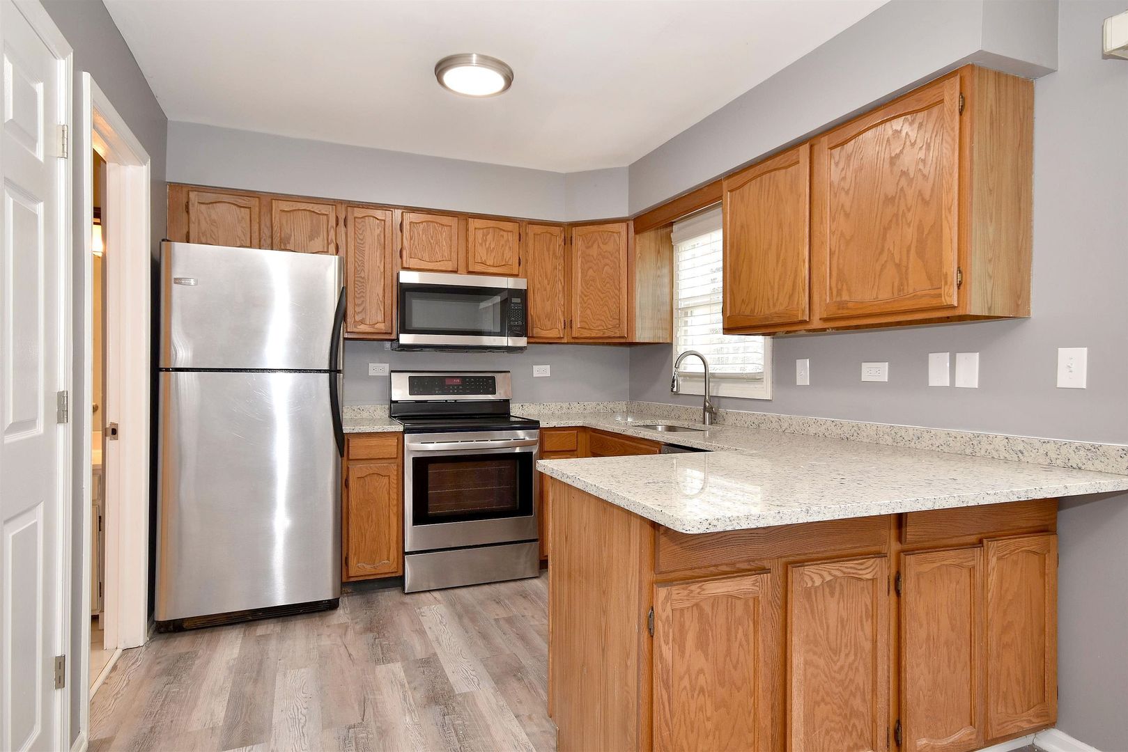 2124 Rugen Road, Unit C Glenview, IL 60026 - Photo 13 of 31