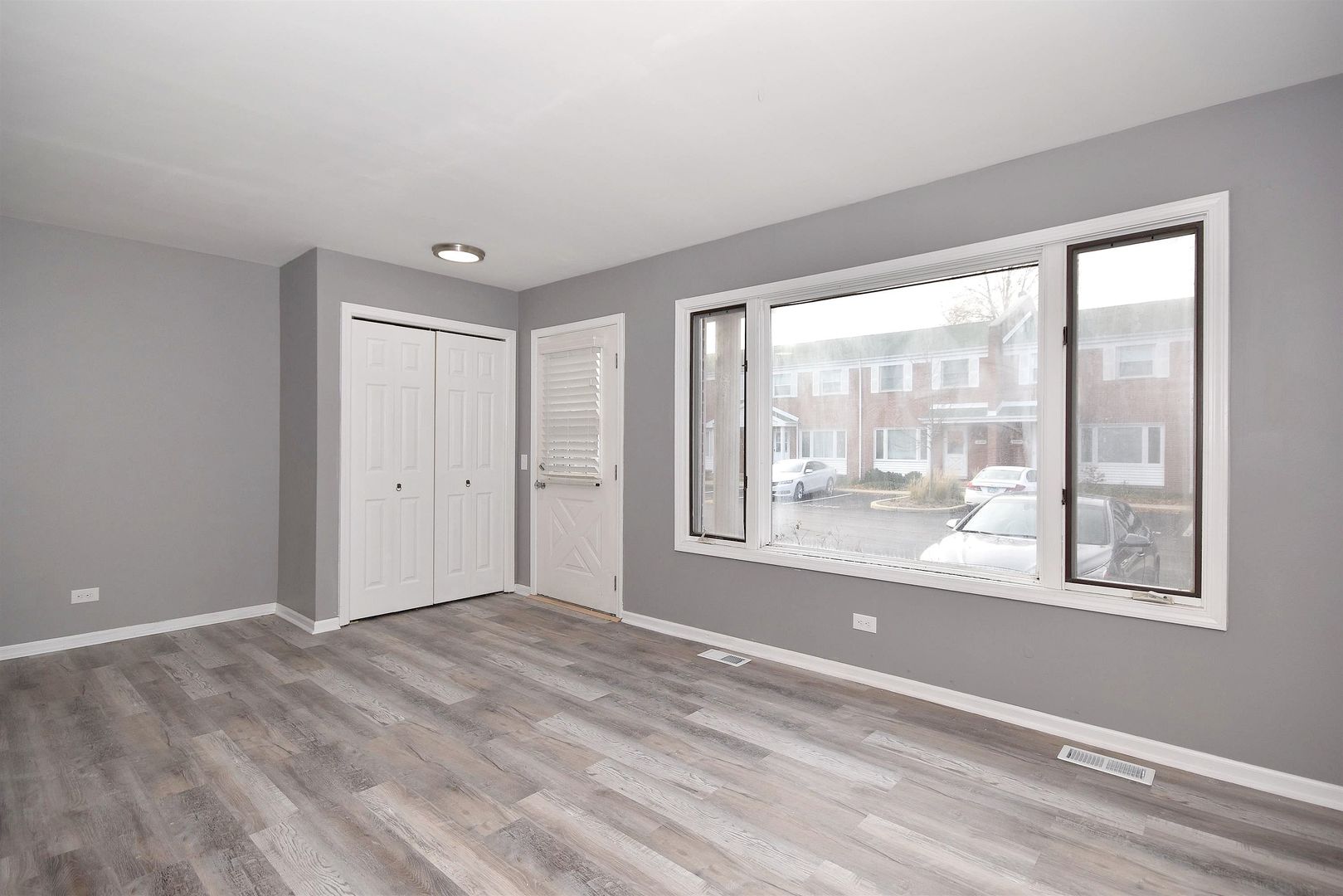 2124 Rugen Road, Unit C Glenview, IL 60026 - Photo 5 of 31