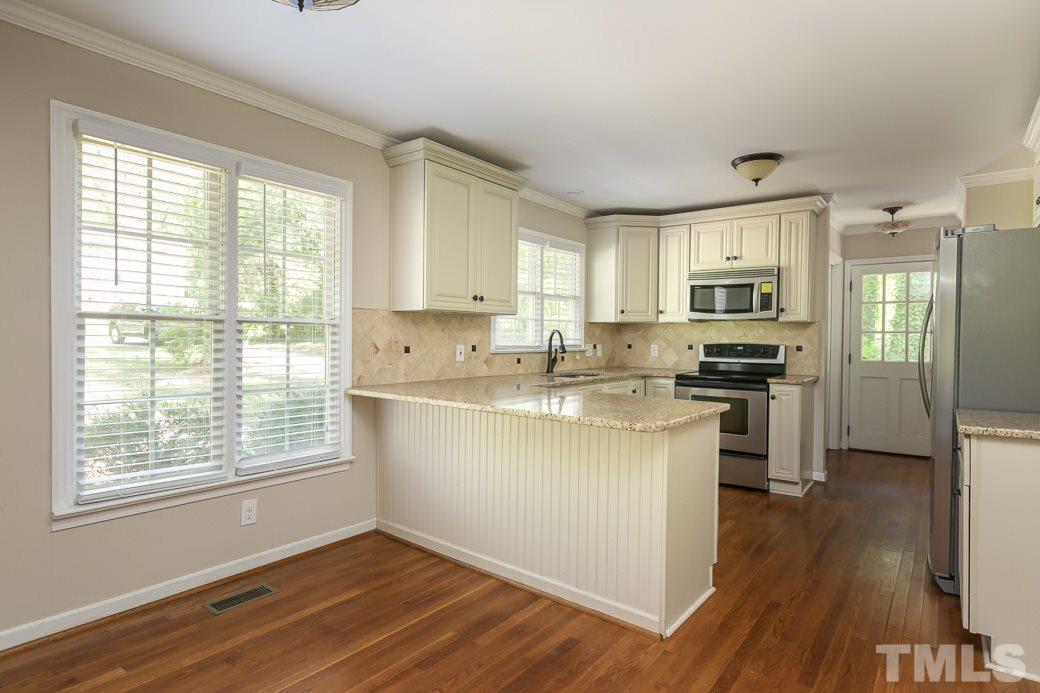 8300 Wheatstone Lane Raleigh, NC 27613 - Photo 4 of 27