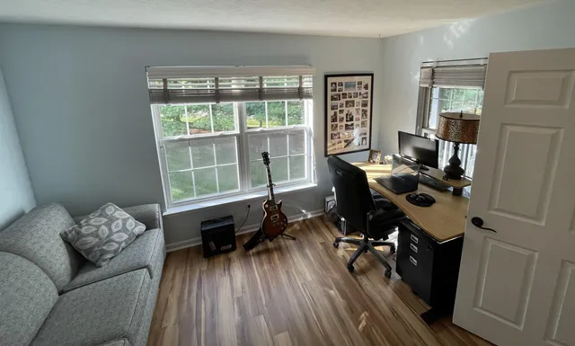 $210,000 | 732 West Barrington Circle, Jackson, MI 49203