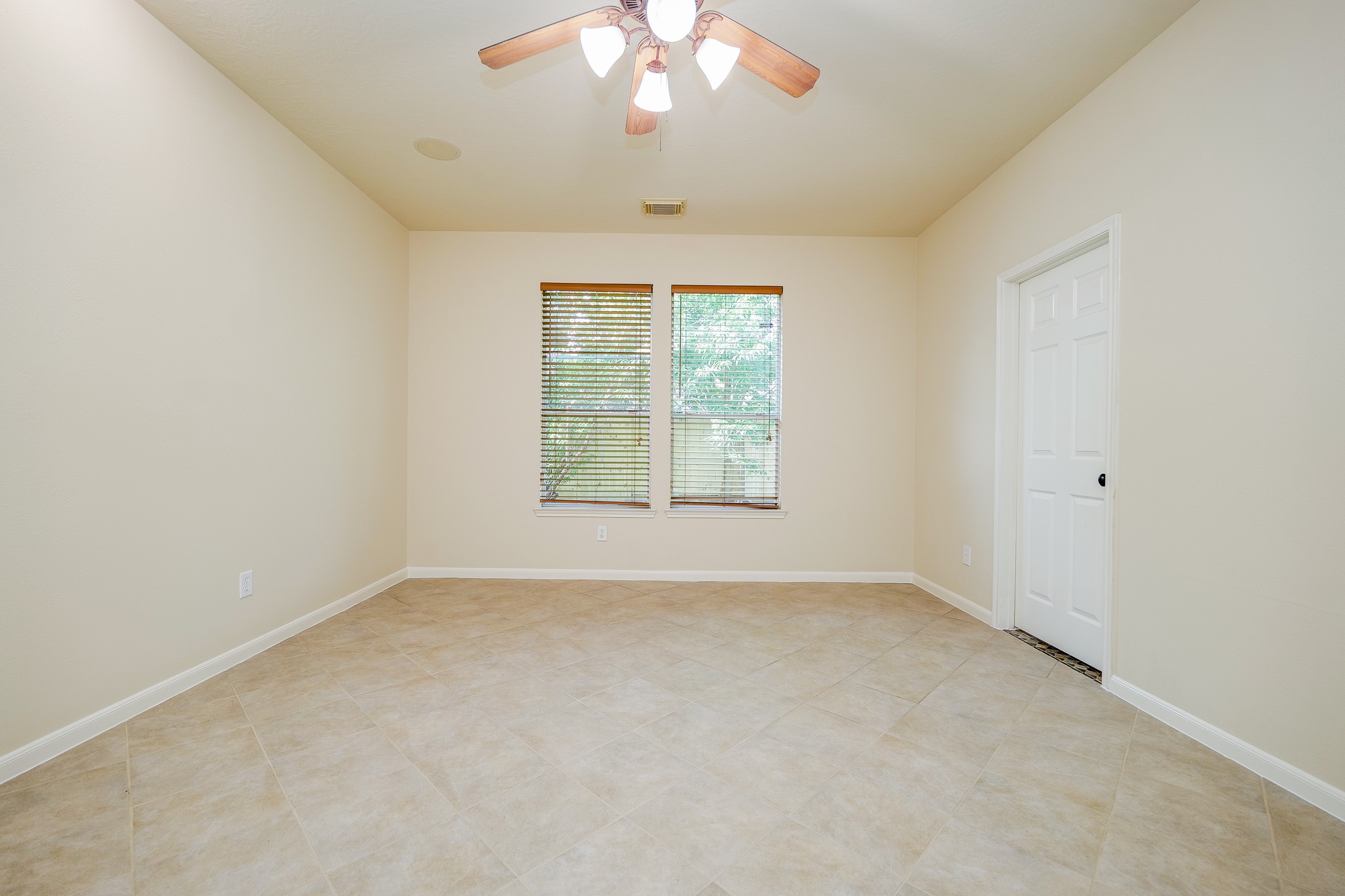 20127 Jasper Oaks Drive Cypress, TX 77433 - Photo 15 of 32 an empty room with a window