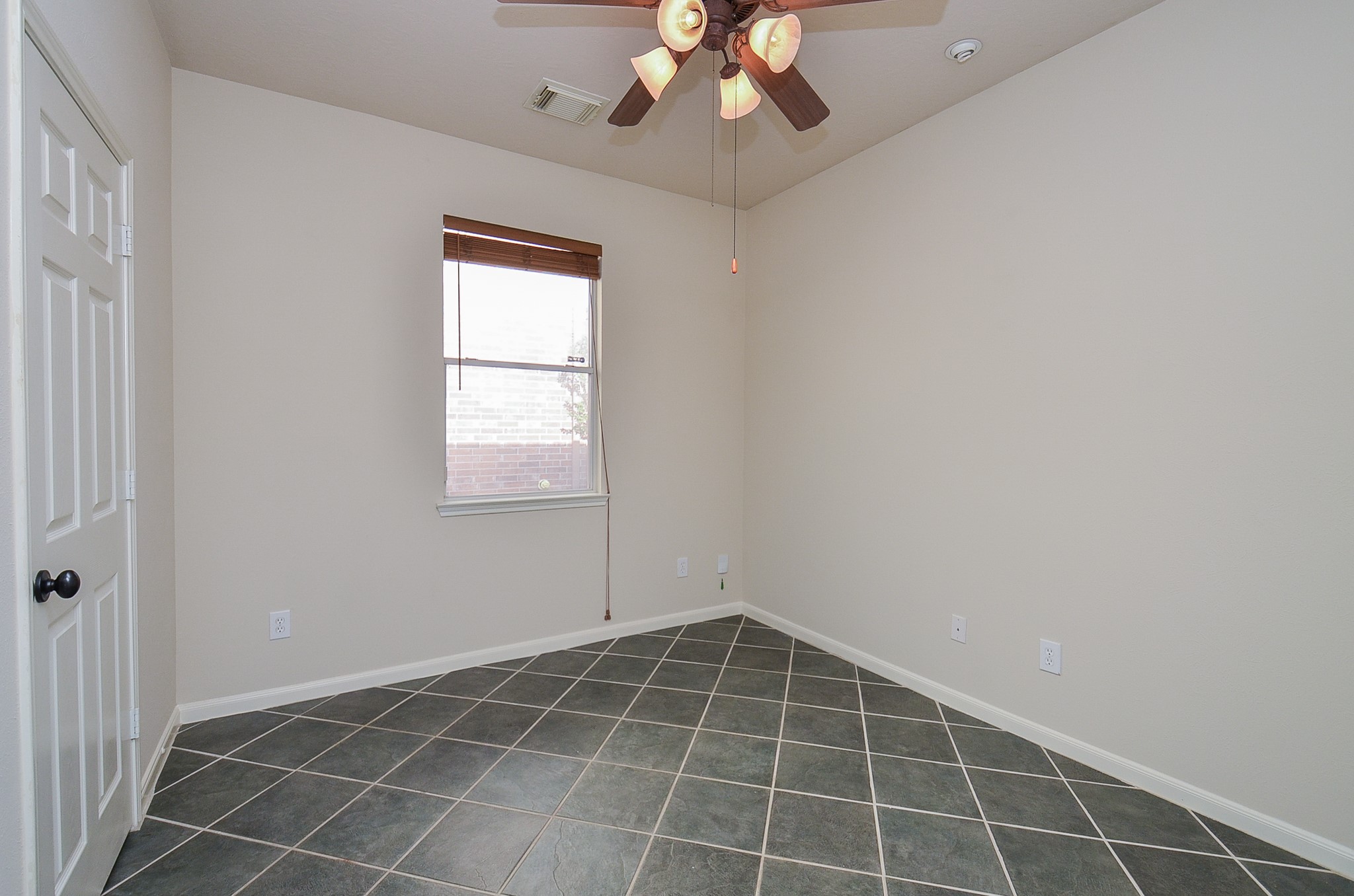 20127 Jasper Oaks Drive Cypress, TX 77433 - Photo 22 of 32 an empty room with a window