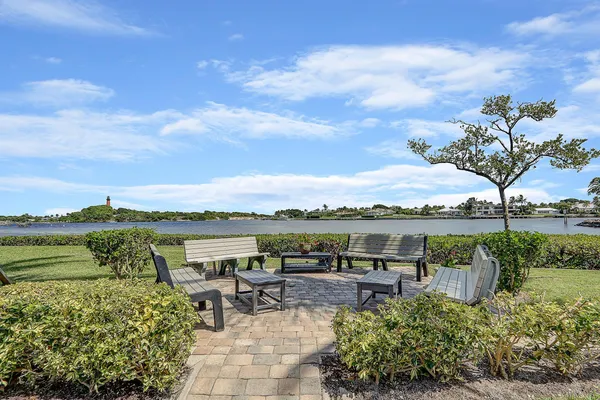 $6,000 | 755 Saturn Street, Unit E204, Jupiter, FL 33477