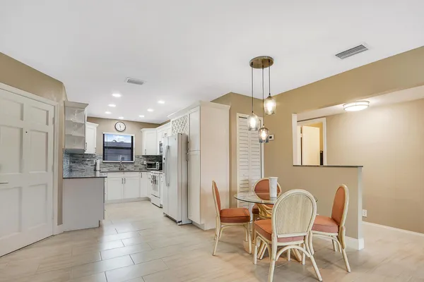 $6,000 | 755 Saturn Street, Unit E204, Jupiter, FL 33477