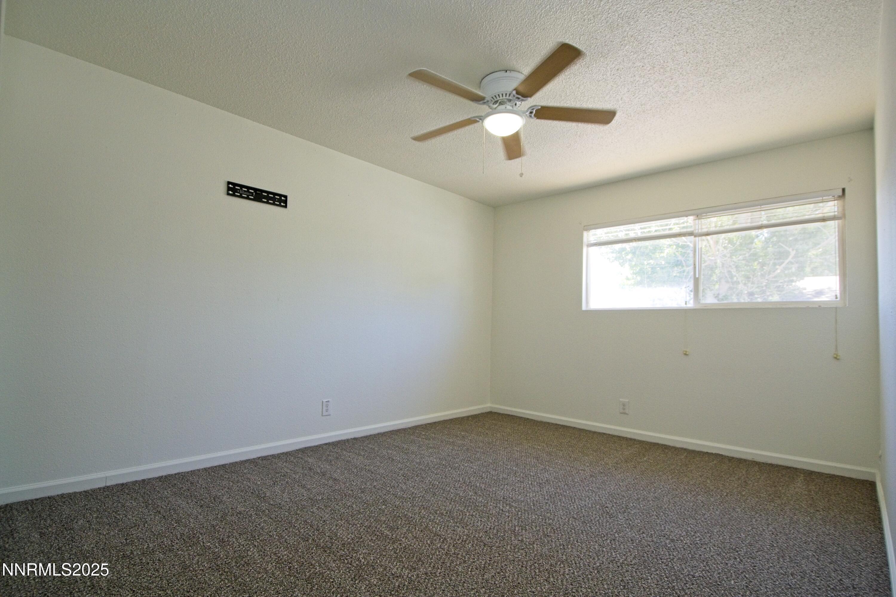 1198 Virbel Lane Reno, NV 89502 - Photo 6 of 15 DSC_8124